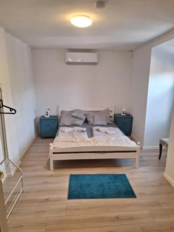 „6” apartman hálószobája klímával